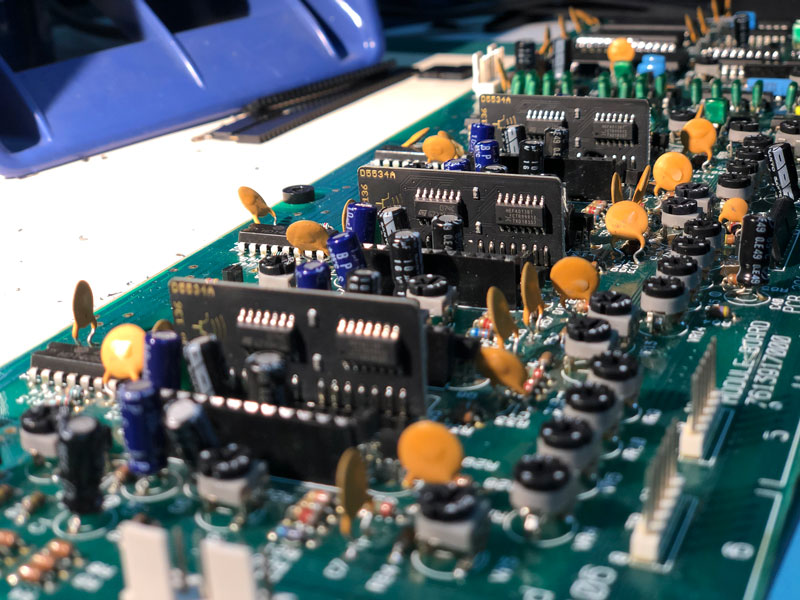 Roland Juno-106 AR Wave Chips Installed